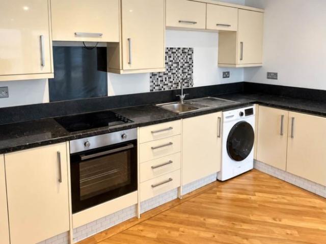 Grimshaw Place, Preston PR1, 2 bed flat to rent, £850 pcm | PrimeLocation