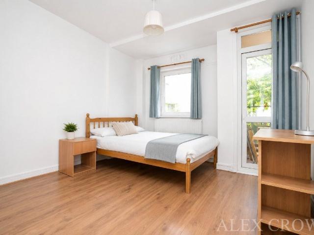 Grimthorpe House, Percival Street, Angel EC1V, 5 bed flat to rent, £4,800 pcm | PrimeLocation