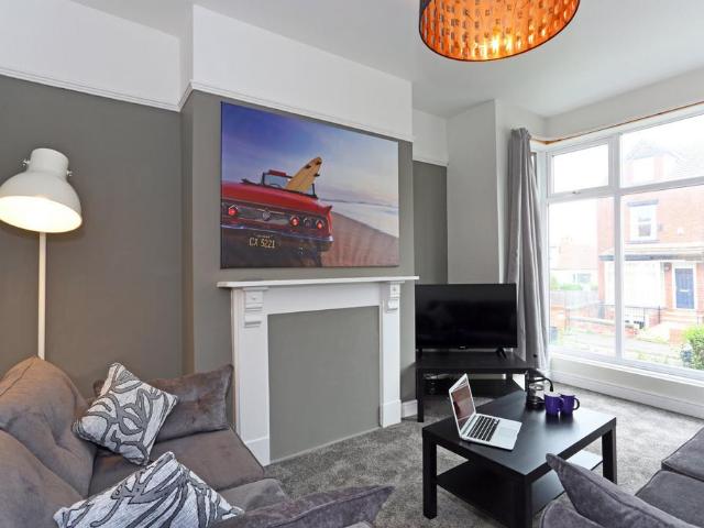 Grimthorpe Terrace, Leeds 5 bed house to rent £2,817 pcm £650 pw