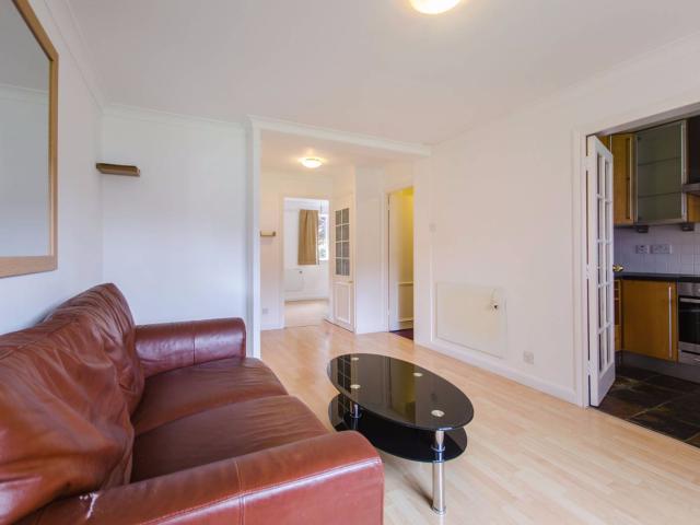 Grinstead Road, London, SE8
