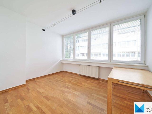 GRINZING: Wohnung mit Townhouse Charakter