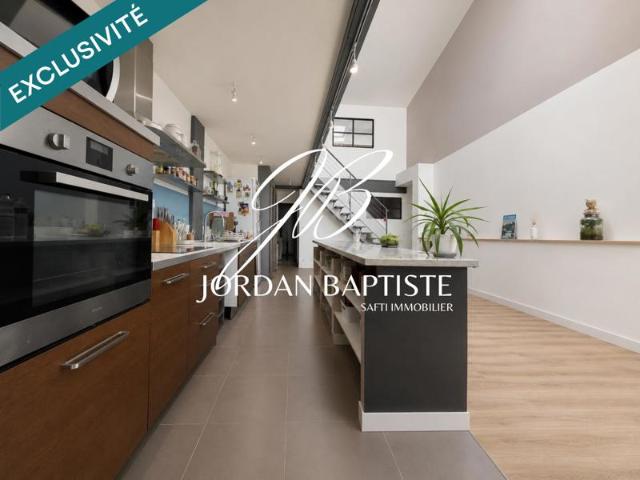 Grisolles Maison au style loft Terrasse intimiste