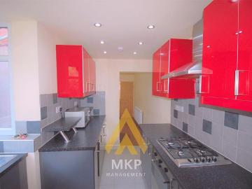Gristhorpe Road, Selly Oak. 3 bed terraced house to rent £1,482 pcm £342 pw