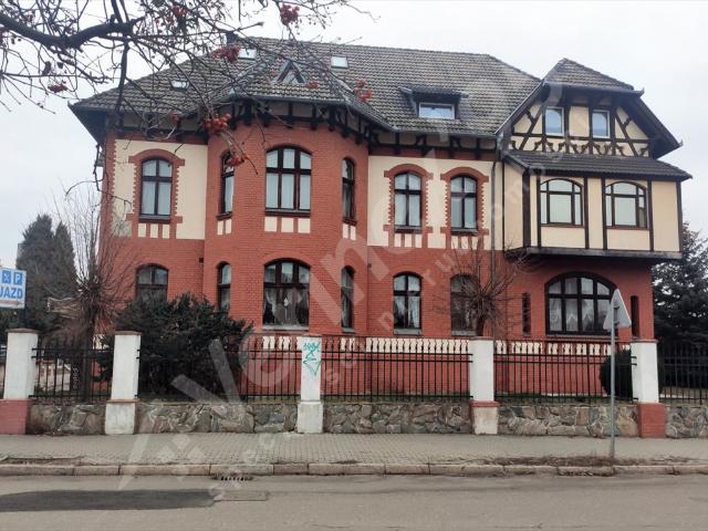 Hotel z 10 pokojami, restauracją i rozbudową polecam!