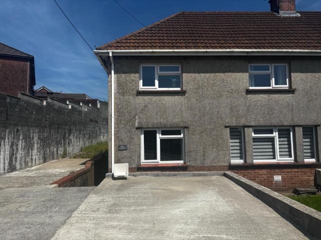 Grugos Avenue, Pontyberem SA15, 3 bed semi detached house to rent, £895 pcm | PrimeLocation