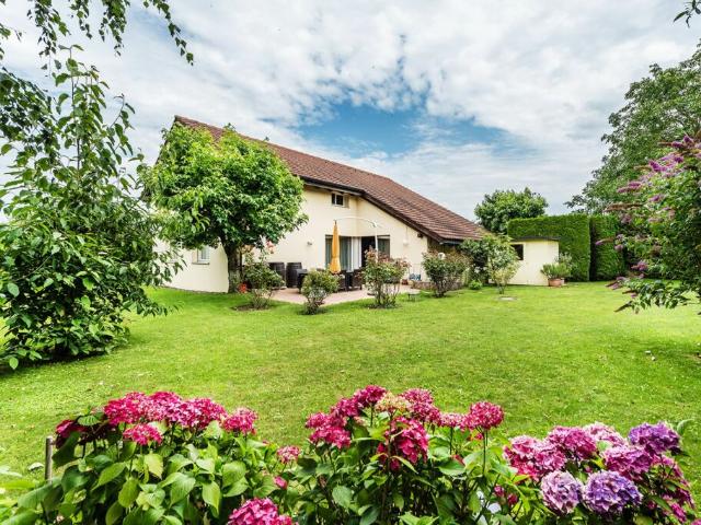 Grün, grosszügig, geborgen Ihr neues Zuhause