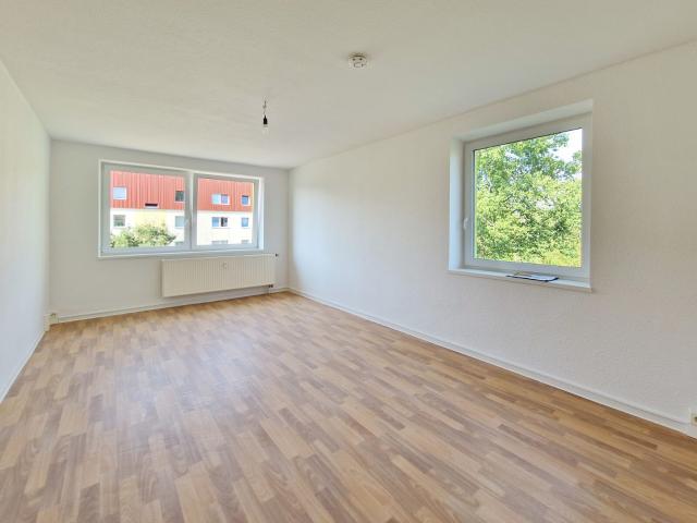 Grün wohnen, günstig leben – 2 Raumwohnung in Dessau Roßlau zum HAMMER Preis!