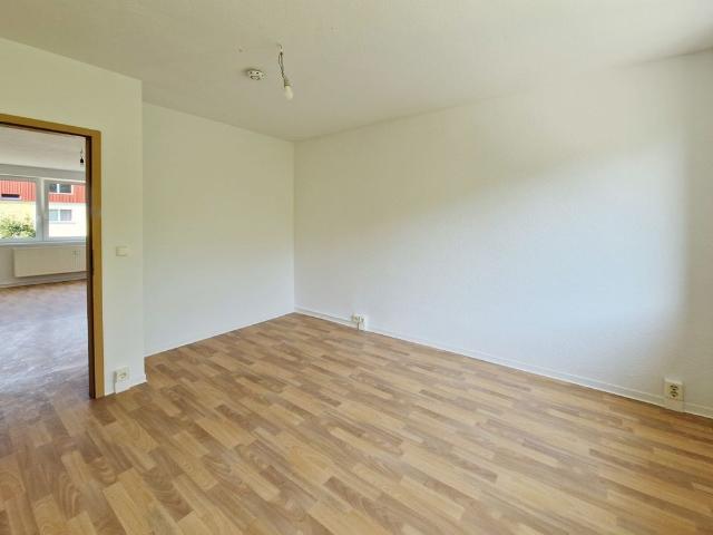 Grün wohnen, günstig leben – 2 Raumwohnung in Dessau Roßlau zum HAMMER Preis!