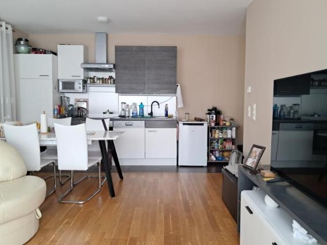 Grünauerstr.18: Schöne, gemütliche 2 Zimmerwohnung mit großem Balkon im 2.Liftstock, 53,25m2 WNFL, ablösefreie Küche, Gemeinschaftsgarten,Parkplatz optional!
