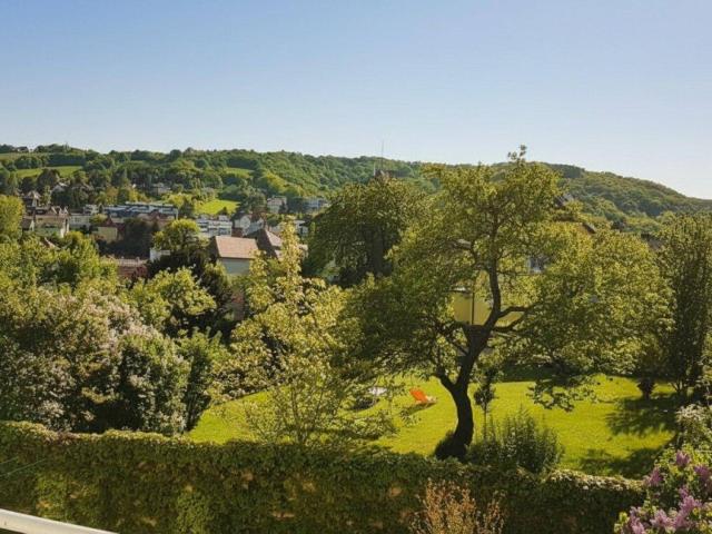 Grünblick Eigenheim zum Wohlfühlen mit Balkon