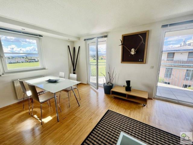 GRÜNBLICK+ HELLE 3 ZIMMER WOHNUNG MIT ZWEI GROßEN BALKONEN plus GARAGENPLATZ
