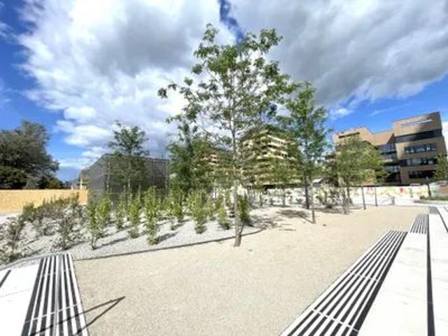 Grünblick im Viertel Zwei Exklusives Wohnen über den Dächern Wiens Infinity Rooftop Pool Panoramasauna Fitnessbereich