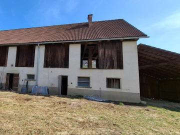 Grundstück mit Nebengebäude und Altbestand in Fötschach