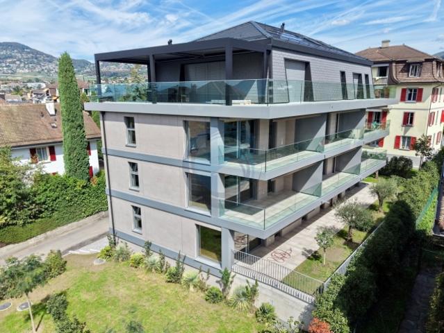 GRUNDSTÜCK Nr. 8 PRÄCHTIGE NEUE WOHNUNG MIT 2,5 ZIMMERN UND GROSSEM BALKON