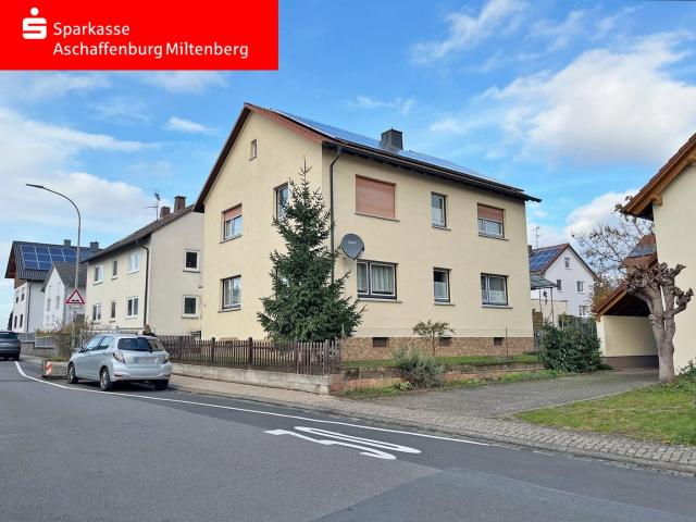 Grundsolides Haus in schöner Lage