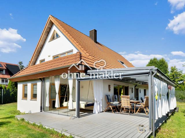 Grundsolides Zweifamilienhaus in Berglage: 223 m² Weite, absolute Privatsphäre und clevere Technik