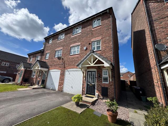 Grundy Road, Farnworth, Bolton BL4, 4 bed town house to rent, £1,395 pcm | PrimeLocation