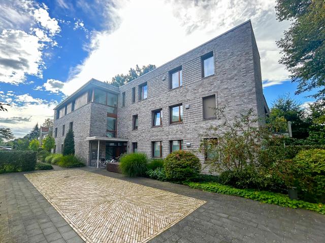 Grüne Uhle Exklusive Erdgeschosswohnung mit Gartenanteil in gefragter Lage nahe der Universität!