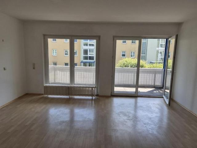 Grüne Aussichten inklusive! Helle 2 Zimmer Wohnung mit Balkon