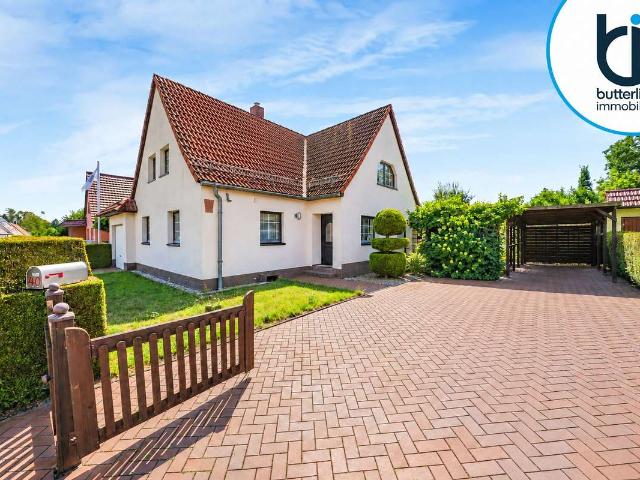 ⭐ Grünes Familienleben am Stadtrand: 5 Zimmer Haus in Leipzig Portitz mit Gartenteich und Außenküche