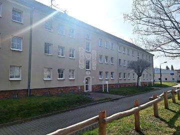 Grünes Weinhübel Frisch sanierte Dreiraumwohnung wartet auf Sie!
