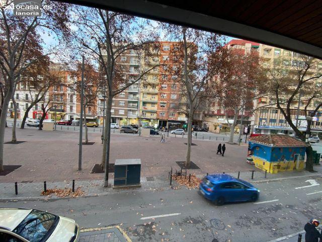 Grupo la Noria Alquila Apartamento de 1 dormitorio con Patio en Paseo de la Feria