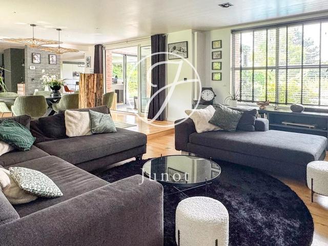 Gruson Maison à vendre 9 pièces 285 m² 4 chambres Pis