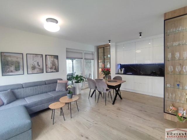 Na sprzedaż nowoczesny bliźniak 79 m² z tarasem i ogródkiem