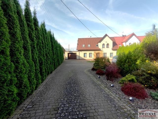 Przestronny dom z własnym stawem i ogrodem w Gryfice
