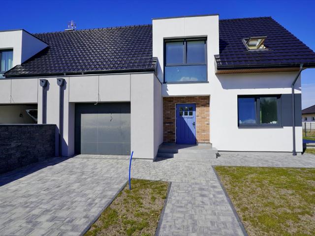 Nowoczesny dom z 2023 r. 150 m2, energooszczędny, gotowy do wykończenia
