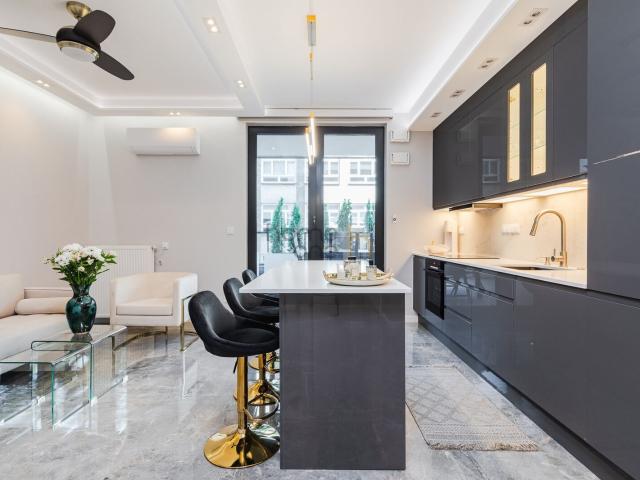 Grzybowska 37 – apartament z 2 sypialniami i tarasem 85 m²