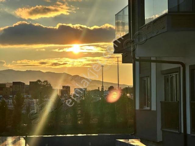 Gw Elit Kumbağ'ında Havuzlu Kiralık Daire