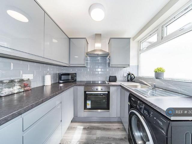 Gwendoline St, Liverpool, L8 3 bed terraced house to rent £1,300 pcm £300 pw