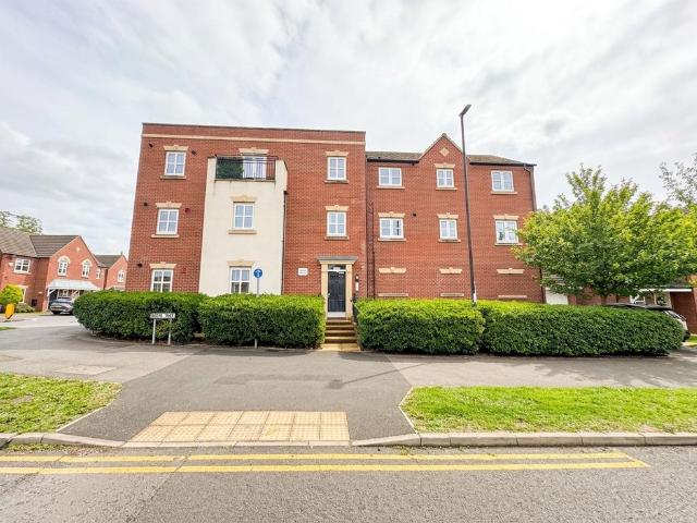 Gwendolyn Drive, Bourne House, CV3 2 bed flat to rent £900 pcm £208 pw