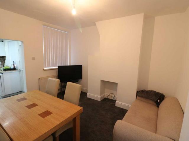 Gwenfron Road, Liverpool, L6 9AL, United Kingdom | 4 bed townhouse for rent #7246466 | Rentberry