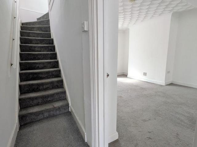 Gwilym Terrace, Merthyr Tydfil CF47 3 bed terraced house to rent £800 pcm £185 pw