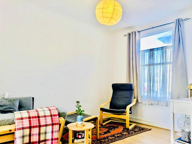 Gwydir Street, Cambridge, CB1 2 bed terraced house to rent £1,750 pcm £404 pw