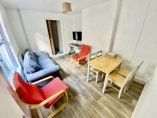 Gwydr Crescent, Uplands, Swansea SA2, 4 bed property to rent, £1,600 pcm | PrimeLocation