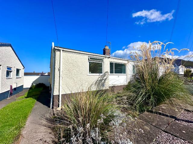 Gwynan Park, Penmaenmawr LL34, 2 bed bungalow to rent, £950 pcm | PrimeLocation