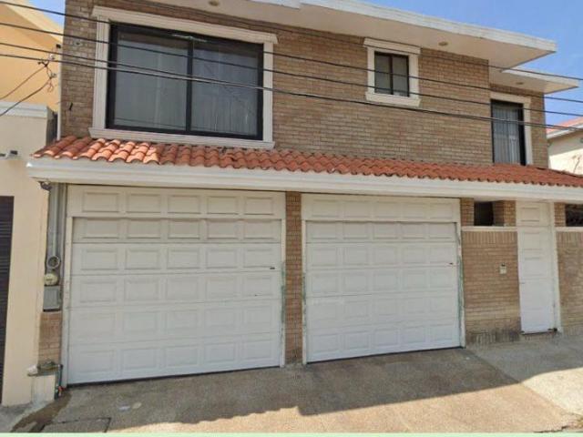 GTCR2606 Casa en Renta Colonia Petrolera Inf. Telef. 8331602895 y 9932071427