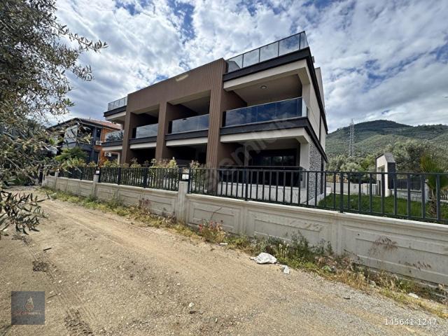 GÜÇTEN ALTINOLUKTA GENİŞ BAHÇELİ DAĞ MANZARALI TERASLI 3+1VİLLA