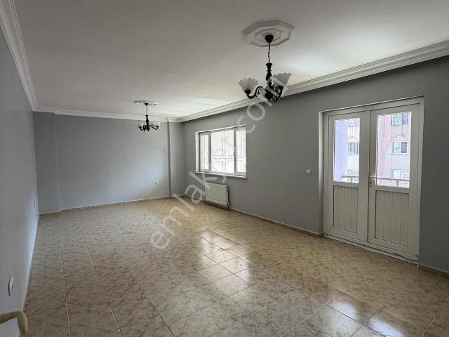 Güç Emlaktan Toki Akabede Kiralık 3+1 Daire