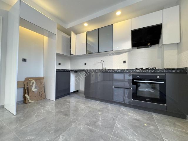 Güç Gayrimenkul'den Güre'de Doğa Manzaralı Teraslı Modern Tasarımlı 5+1 Villa