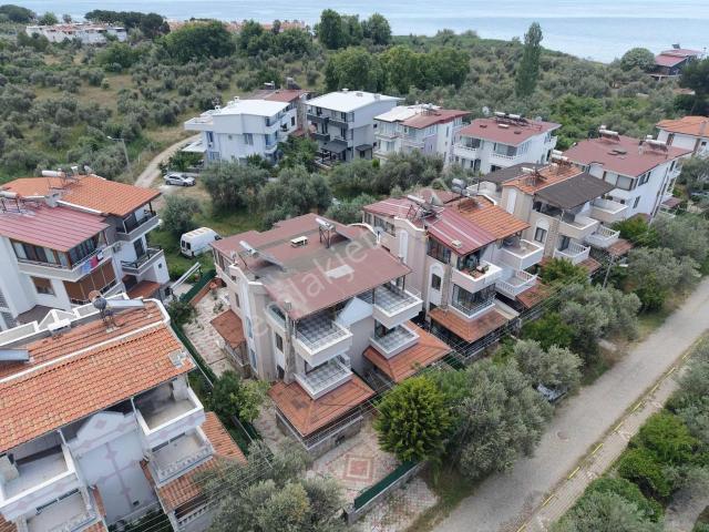 Güçlü Kardeşler Denize 150 Metre 3+1 Deniz Manzaralı Villa