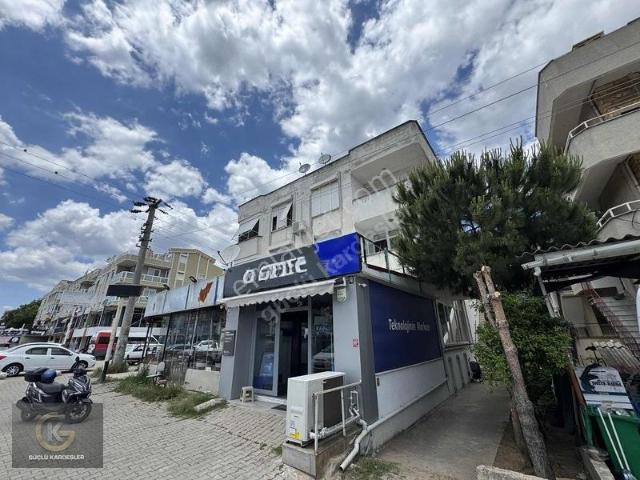 Güçlü Kardeşler Full Yenilenmiş Merkezde 2+1 Orta Kat Daire