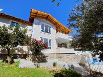 Güçlü Kardeşler'den Kelepir Manzaralı Özel Tasarım 3+2 Villa