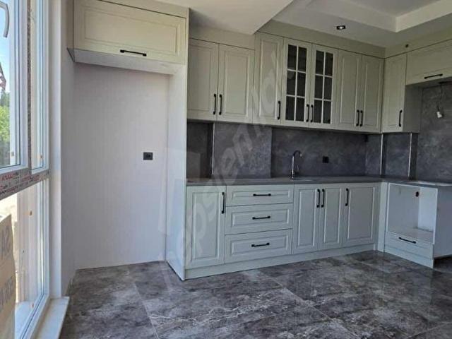 GÜMÜŞÇAY MAHALLESİ ARAKAT SATILIK SIFIR 3+1 DAİRE.