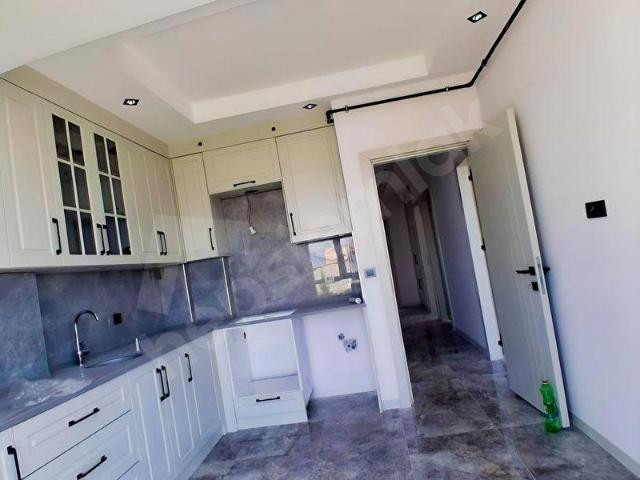 GÜMÜŞÇAY MAHALLESİNDE SATILIK 3+1 FIRSAT DAİRE