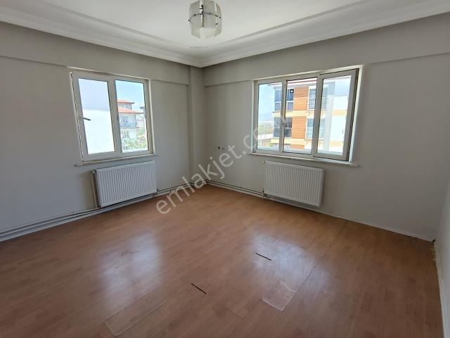 Gümüşçay Mahallesinde 2+1 110mt Kiralık Daire!