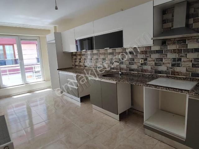 Gümüşay'dan Çamlıca'da Vega Avm Yakını Kiralık 3+1 Daire